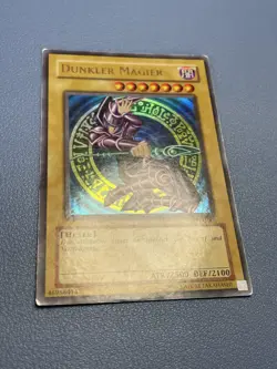 Yu-Gi-Oh Dunkler Magier SDY-G005 Ultra Rare Dark Magician Yugi Starter Deck 2002 - Image 3