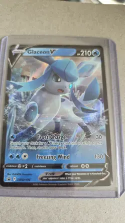 Pokemon TCG Glaceon v SWSH196 Black Star Promo Card Holo Sword & Shield NM/M - Image 1