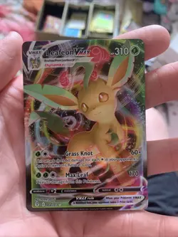 Pokemon TCG Leafeon VMAX Evolving Skies Holo Ultra Rare Card 008/203 - Image 1