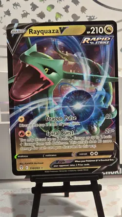 Rayquaza V 110/203 Evolving Skies Ultra Rare Holo Pokemon TCG Card NM - Image 1