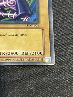 Yu-Gi-Oh! Dark Magician SDY-006 Starter Deck: Yugi Ultra Rare Unlimited Holo - Image 3