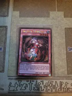 YUGIOH TCG TRAPTRIX MYRMELEO PGL2-EN037 GOLD UNLIMITED EDITION NM - Image 1