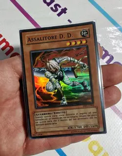 CARTA YU-GI-OH ASSALITORE D.D SUPER RARA DBT-IT001 ITALIANO PROMO - Image 1