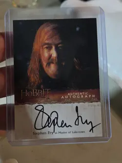2015 Cryptozoic Hobbit Desolation Of Smaug STEPHEN FRY as MASTER LAKE TOWN Auto - Image 1