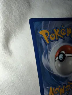 Pokemon Pikachu v Full Art Holo Card 170/185 Vivid Voltage SWSH - Image 4