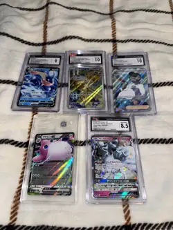 Lot Of 5 Graded Pokemon Cards Tcg - Image 1