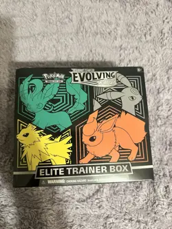 Pokemon TCG: Sword & Shield-Evolving Skies Elite Trainer Box 728192533419 - Image 1