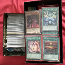 1,200+ mixed Rare - Super Rare - Ultra Rare yugioh card job lot - Image 1