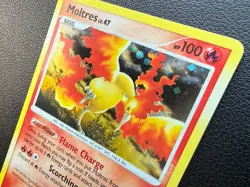 2008 Moltres Holo Rare Majestic Dawn 10/100 LP - POKEMON TCG - Image 2