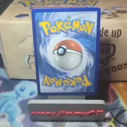 The Pokemon Company Mew V 113/264 Fusion Strike Holo English 180 HP 2021 - Image 2
