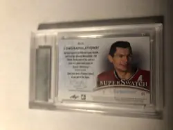 2014-15 ITG Ultimate Memorabilia 14th Edition Super Swatch Stan Mikita Gold 4/5 - Image 2