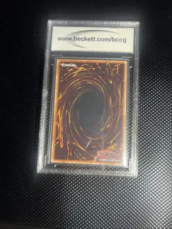 Yu-Gi-Oh! Blue-Eyes White Dragon Ultra Rare Card LC01-EN004 Beckett BCCG 10 - Image 2