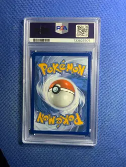 2025 POKEMON PRE EN-PRISMATIC EVOLUTIONS POKE BALL REVERSE HOLO JOLTEON PSA 8 - Image 2