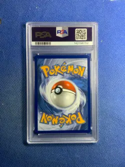 2025 POKEMON PRE EN-PRISMATIC EVOLUTIONS POKE BALL REVERSE HOLO CARMINE PSA 10 - Image 2