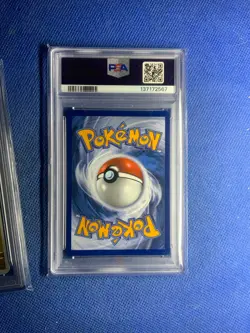 2025 POKEMON WHT EN-WHITE FLARE POKE BALL REVERSE HOLO #055 PURRLOIN PSA 10 - Image 2