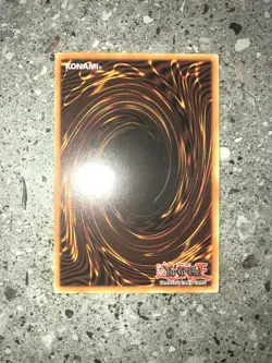 YugiOh 1x Dark Magician Girl LDS3-EN082 1st Edition Ultra Rare - Image 4