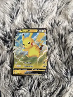 Pikachu V Pokemon Card - Thunderbolt Attack, 200 HP - Image 1