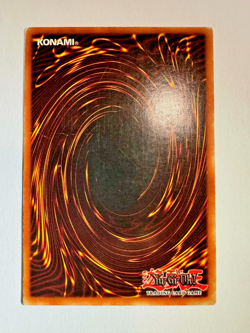 Blue-Eyes White Dragon BPT-003 2002 Collectors Tin Limited Edition - Image 2