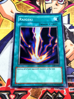 Raigeki lob-e042 Unltd Ed (HP) Super Rare Yu-Gi-Oh! (2) - Image 1