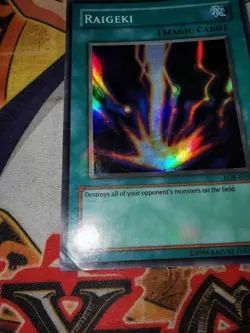 Raigeki lob-e042 Unltd Ed (HP) Super Rare Yu-Gi-Oh! (2) - Image 4