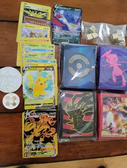 Huge pokemon cards sleeves dice coins lot Charizard EX Holo 30+ holos Pokemon!!! - Image 2