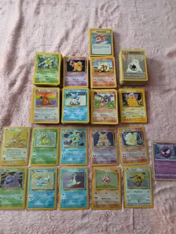 Pokemon Original 1999 Vintage Base Set Cards/Holos Bundle Job Lot 370+ cards - Image 1