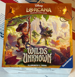 Disney Lorcana: Wilds Unknown Illumineer's Trove Winterspell Sleeve Booster x15 - Image 4