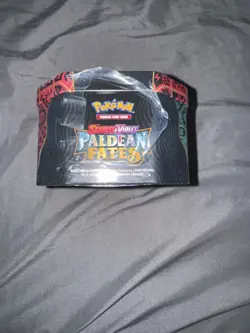 Pokemon TCG Scarlet & Violet Paldean Fates Tin Shiny Charizard - Image 3