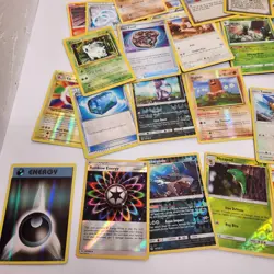 Pokemon Trading Card Game Cards Collection 200 Cards COL-5261 - Image 2