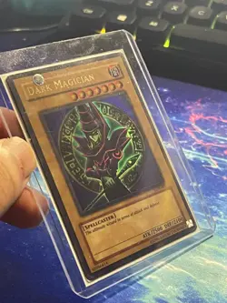 **Yugioh - Dark Magician LOB-005 - Ultra Rare - Unlimited LP** - Image 4