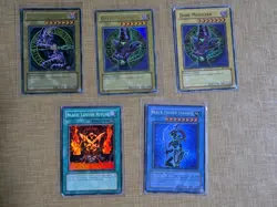 Yu-Gi-Oh Yugi Dark Magician Lot SDY-006 Lob-005 Heavily Played - Image 1