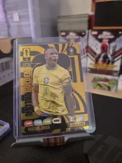 Panini FIFA 365 Golden Baller 2022 4-Card Lot Ronaldo Messi Kane Vinicius - Image 4