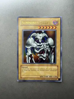 YuGiOh Summoned Skull MRD-003 Metal Raiders Ultra Rare Unlimited 2010-17 reprint - Image 1