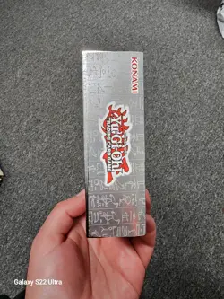 Konami Yu-Gi-Oh! TCG Legendary Collection 25th Anniversary Box - 6 Packs - Image 3
