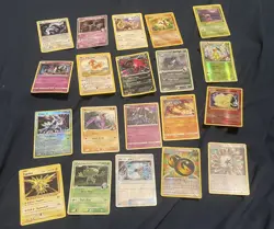 POKEMON CARDS LOT **MOST ARE HP/DMG** - Image 3