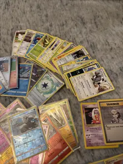 Pokemon Bulk Lot 100 Cards! (50 Holo/25 Vintage/25 Common Uncommon) - Image 5