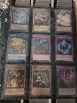 Konami Yu-Gi-Oh! Vintage TCG Card Lot Binder & 2 Boxes 1st Editions - Image 4