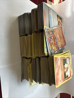 800+ Cards Pokemon Bulk Lot All Holos/Reverse Holos - Image 2