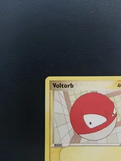 Pokemon Card Voltorb 80/101 EX Hidden Legends Common - Image 2