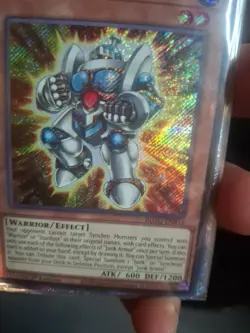 Konami Yu-Gi-Oh! TCG Junk Armor BLGG-EN032 Secret Rare 1st Ed Holo - Image 2