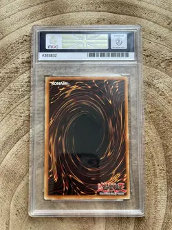 Yu-Gi-Oh! Broww Huntsman Of Dark World EEN-EN021 1st Edition Ultimate Rare - Image 4