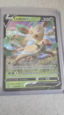 Leafeon v SWSH194 Black Star Promos Holo Card NM/M Condition - Image 1