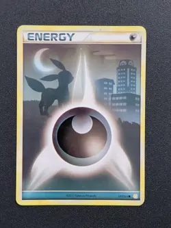 LP/MP Pokemon (Non-Holo) DARK ENERGY Card HEARTGOLD SOULSILVER 121/123 Umbreon#2 - Image 1