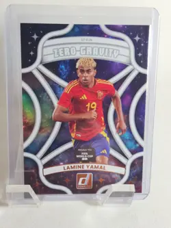 2025-26 Panini Donruss Road to Fifa World Cup - Zero Gravity Lamine Yamal #10 - Image 1