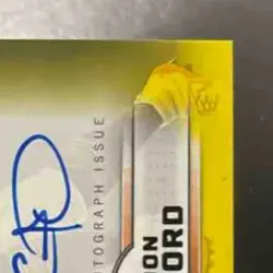 2025 Topps Stadium Club Brandon Crawford Auto Yellow Foil San Francisco Giants - Image 5