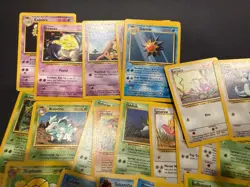(30) 1999 WOTC Pokemon Base and Jungle TCG Trading Cards Collection Lot - Image 4