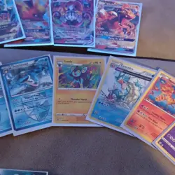 Pokemon TCG Mixed Card Lot English Holo/Foil Reverse Holo Charmander Gyarados - Image 3