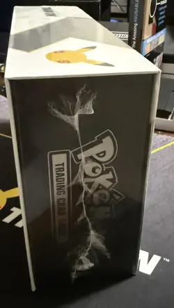 Pokemon TCG Celebrations Ultra-Premium Collection Box Sealed 25th Anniversary - Image 3