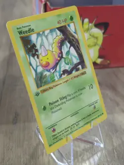 Vintage Pokemon Weedle 069/102 1st Edition Base Set (Shadowless) - Image 2