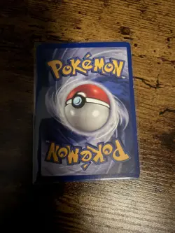 Pokemon TCG Machamp 8/102 Base Holo Rare 1st Edition - Image 2